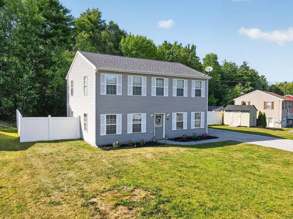 124 Briarwood Drive, Bangor, ME 04401