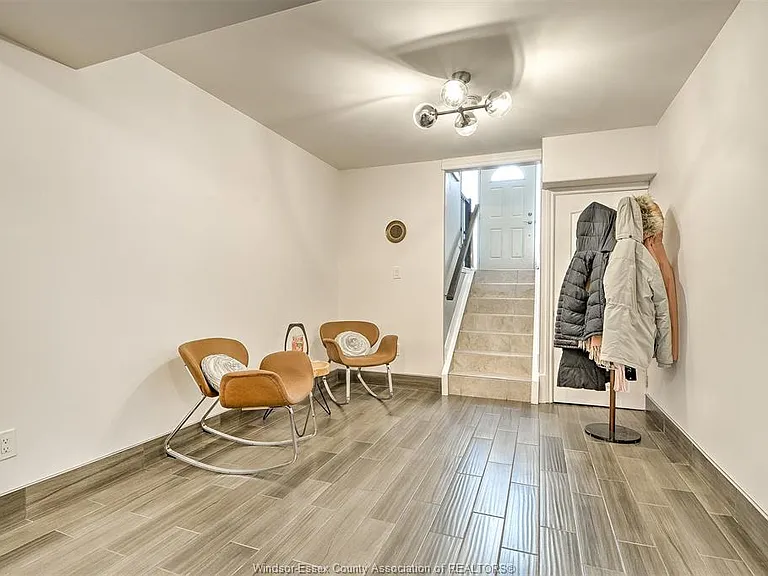 2490 Bernard Rd — Photo 28