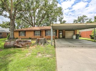 122 Crestwood St, Lake Charles, LA 70605