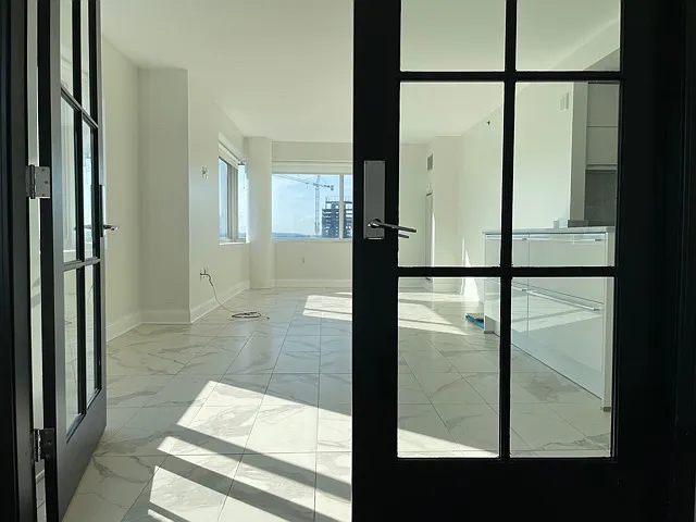 2 bed, 1060 sqft, $5,000 — Photo 4