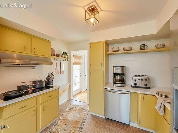 3rd image of 31 Freeman Road