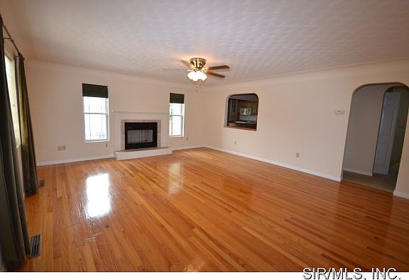 3rd image of 2346 Williams St