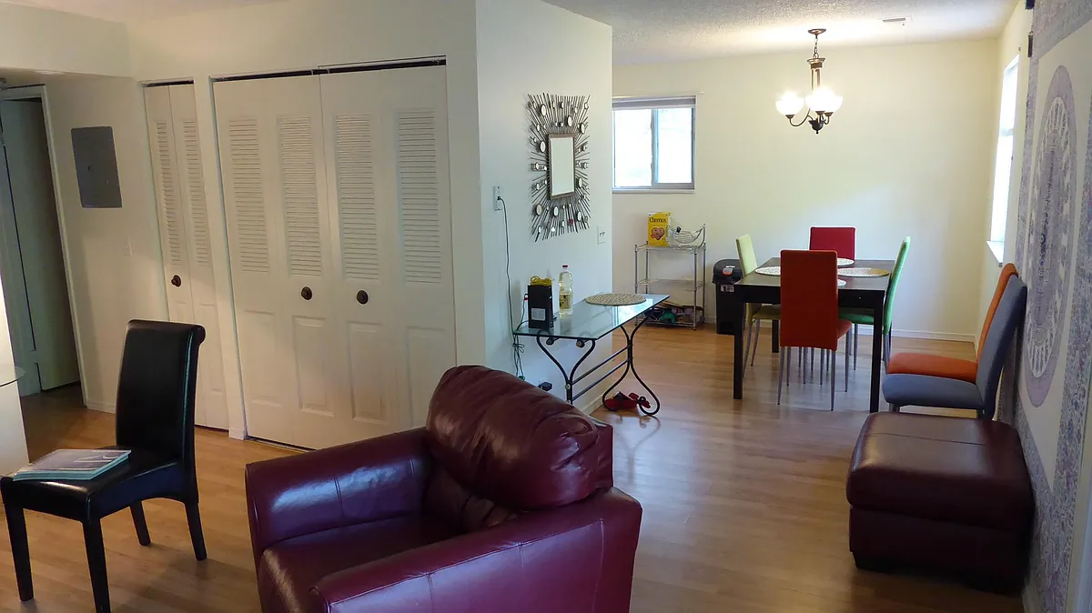 Building Photo - 2855 Shadow Creek Dr #201