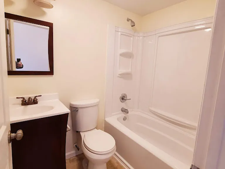 936 Hickman Rd #3 — Photo 9