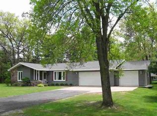 1711 Green Tree Dr, Plover, WI 54467
