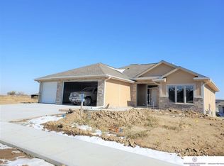 2919 N 185th St, Omaha, NE 68022