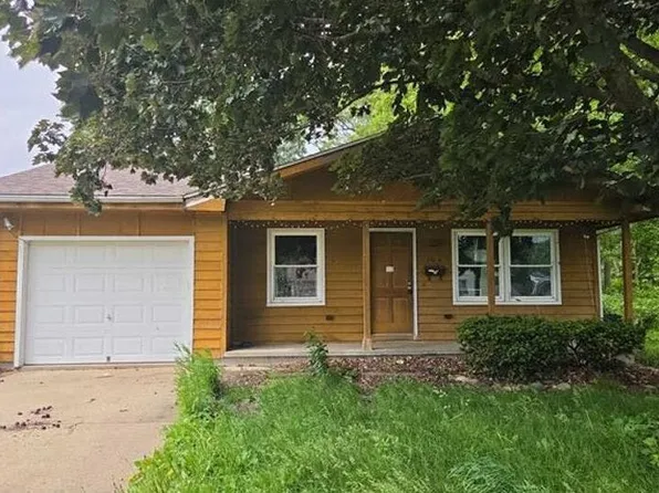 104 N Church St, Georgetown, IL 61846