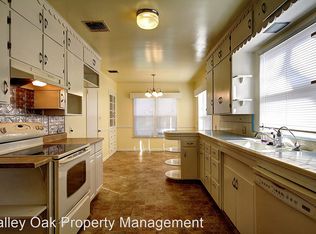 225 Las Palmas Ave, Modesto, CA 95354