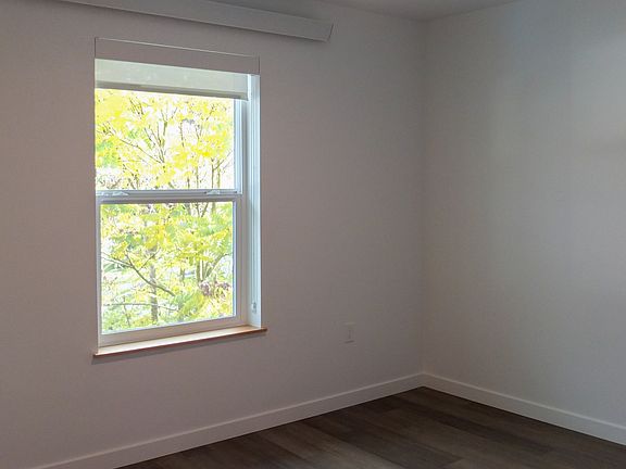 5th image of 3228 SE 136th Ave #75