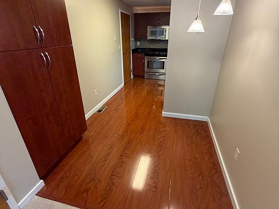 3rd image of 189 Littleton Rd Unit 29