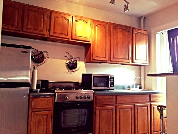 2nd image of 244 Lafayette Ave
