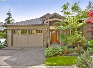 6719 S Corbett Ave, Portland, OR 97219