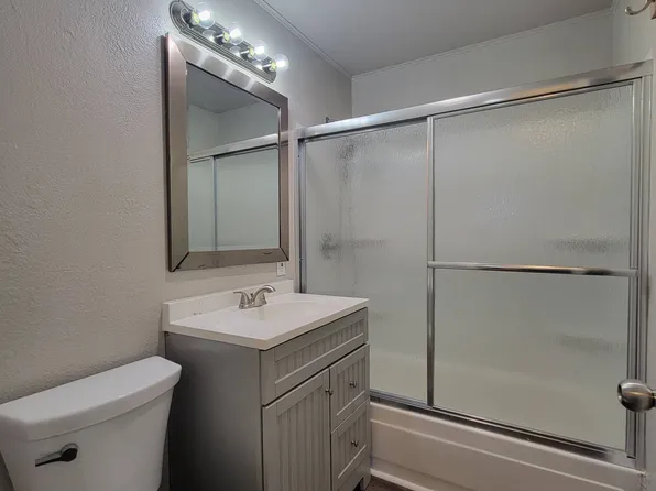 425 W 12th Ave, Kennewick, WA 99337