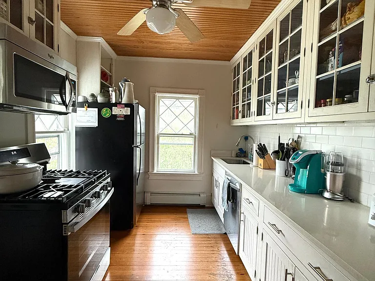 101 Osborne Ave — Photo 16