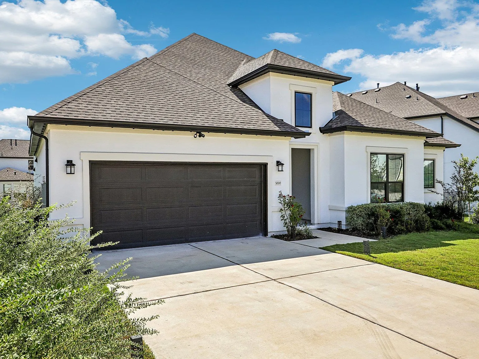 4 bed, 3.0 bath, 3142 sqft, $3,500 — Photo 3