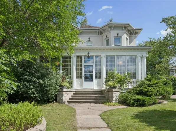66 Park Hill Rd E, Cambridge, ON N1R 1P7
