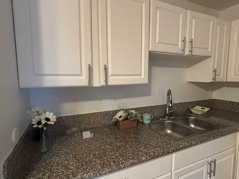 7521 Simpson Ave #204 — Photo 23
