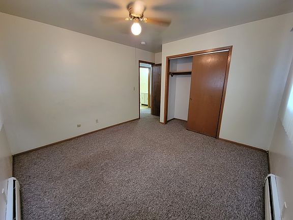 5th image of 1309 E Kilbourn Ave #3