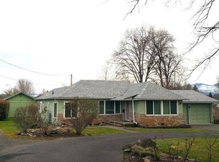 2778 Redwood Ave, Grants Pass, OR 97527