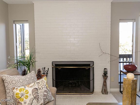 4th image of 1175 Saint Andrews Dr Unit 102