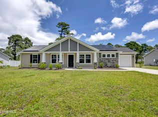 891 Golf View Road, Southport, NC 28461