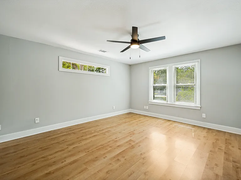 2804 Breeze Ter — Photo 6