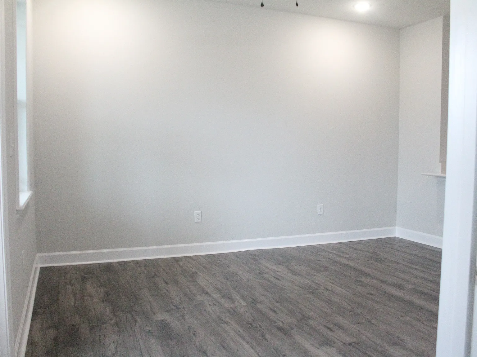 3 bed, 1047 sqft, $1,750 — Photo 4