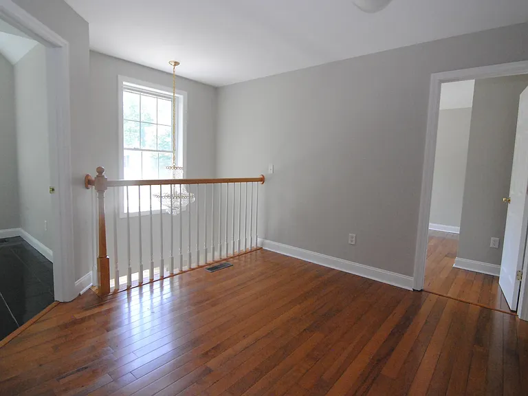 46 Cherrywood Dr — Photo 22