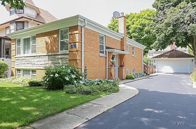 1st image of 634 N Ashland Ave