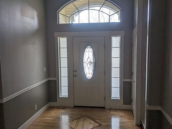 3rd image of 4115 N McKinley Park Ave