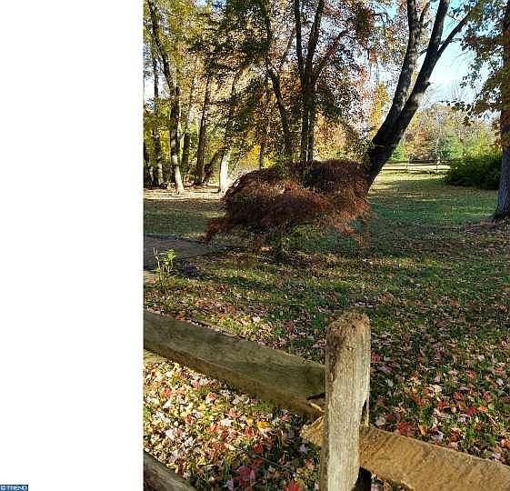2nd image of 722 Severn Rd