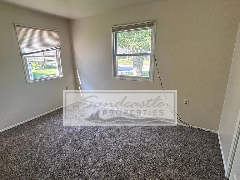735 Imperial Rd — Photo 6