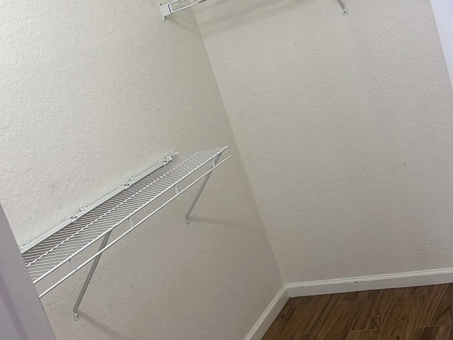 3 bed, 1408 sqft, $1,850 — Photo 3