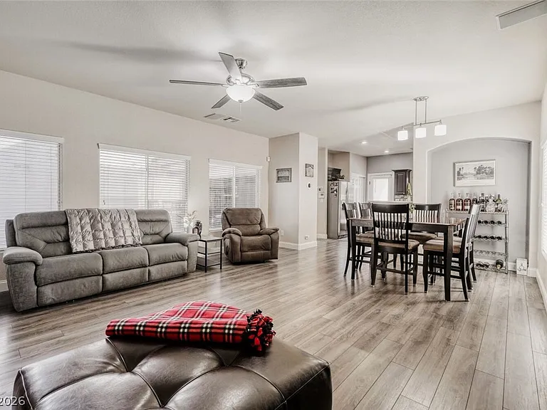9434 Marshall Creek St — Photo 3