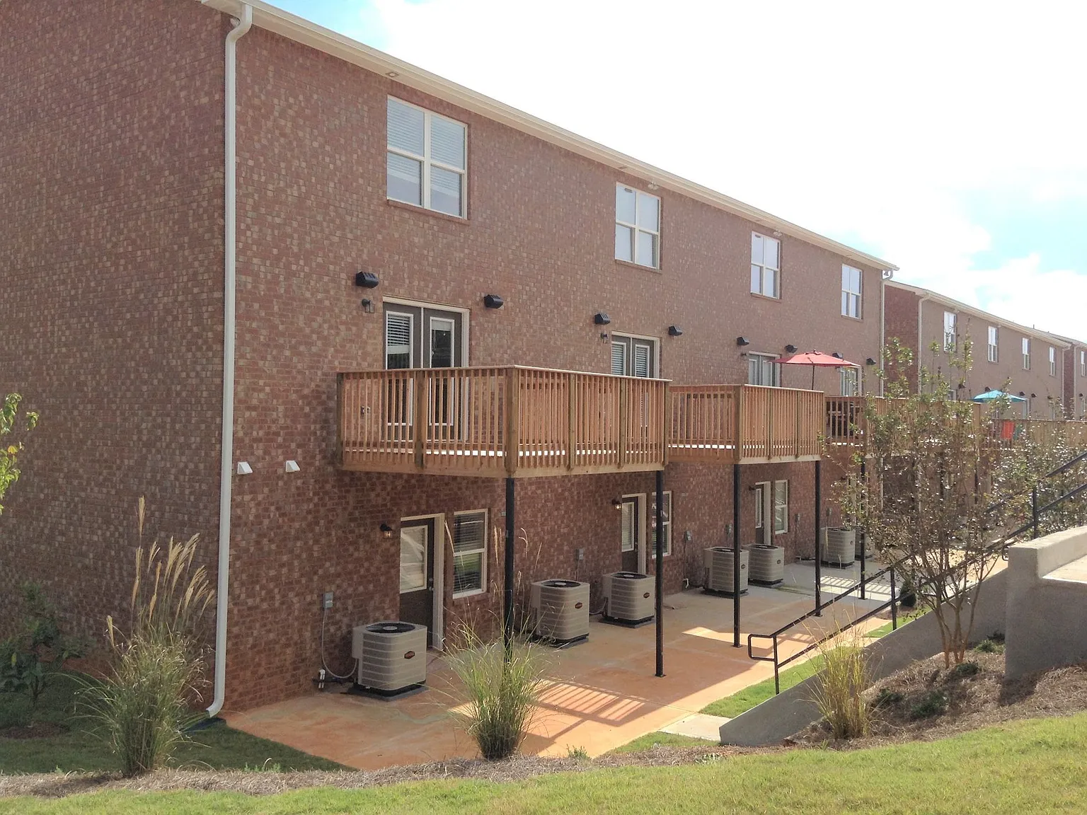Whitehall Terrace Townhomes — Photo 3