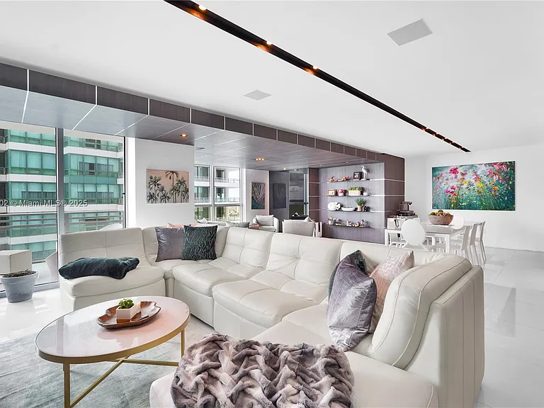 3535 S Ocean Dr #2104 — Photo 2
