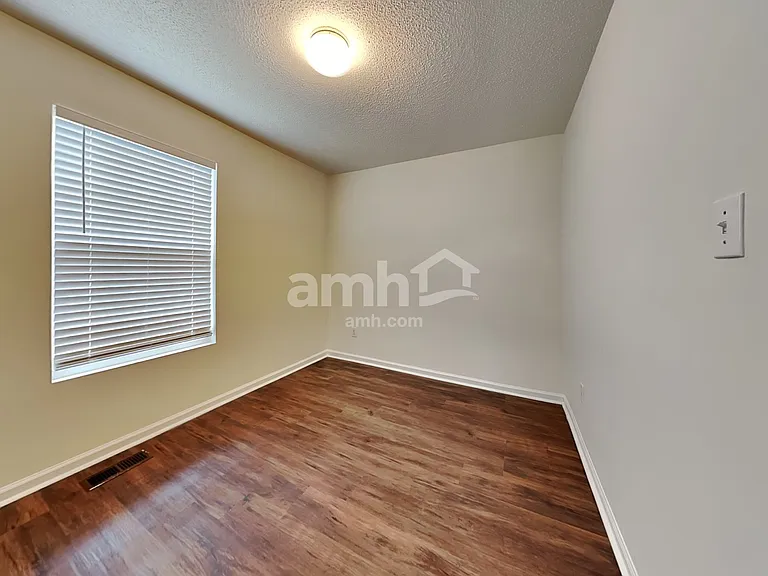 221 Dogwood Ave — Photo 15