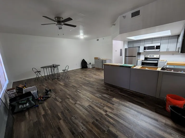 4377 Millwood Rd — Photo 2