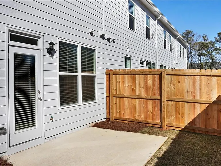 1615 Aiden Way — Photo 35