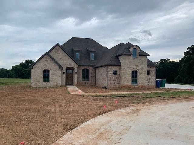 1st image of 1057 Alexis Dr