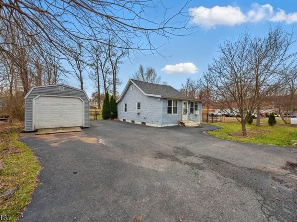 13 Madelyn Ave, West Milford Twp., NJ 07480