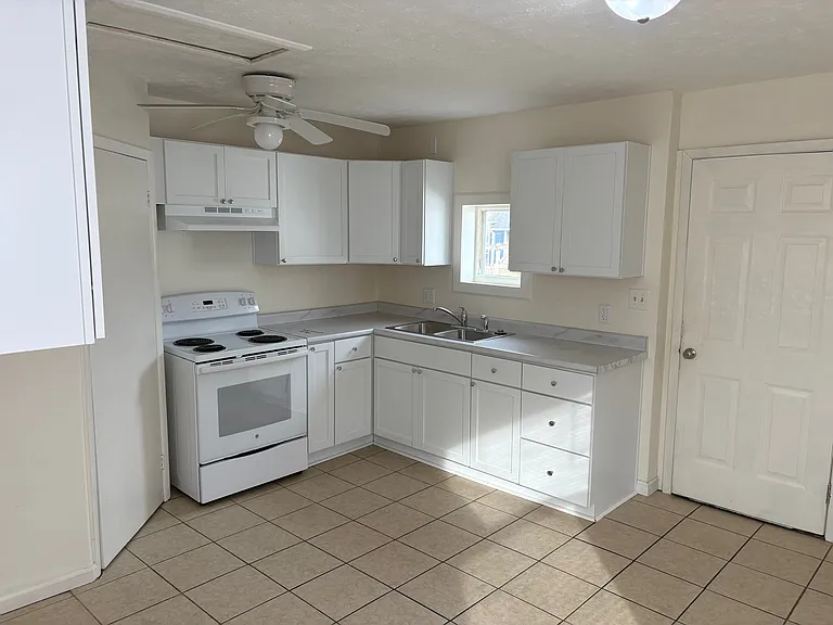 131 Pat Ln — Photo 3
