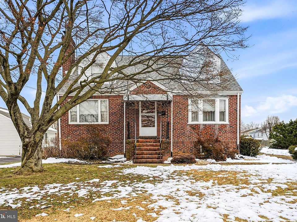 1st image of 1445 Rhawn St