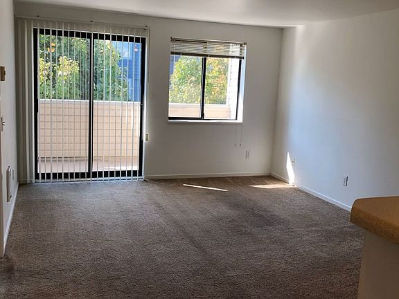 2nd image of 9400 Roosevelt Way NE #204