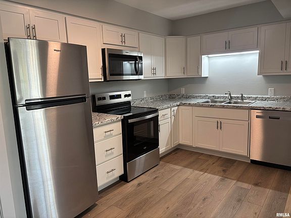 4th image of 1646 W 42nd St APT 12