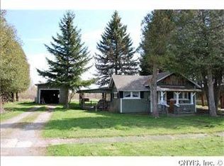 26 Highland Ave, Alexandria Bay, NY 13607