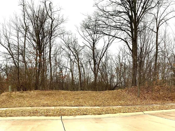 7443 Creek Ridge Ln, Edwardsville, IL 62025