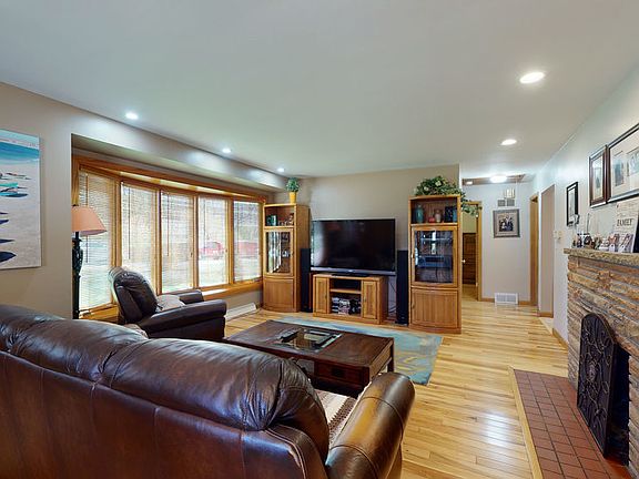 5th image of 13120 Hickory Ln