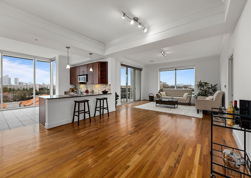 1st image of 3333 Allen Pkwy Unit 702