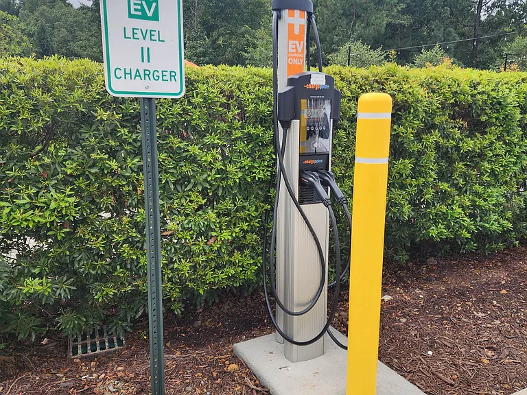 Alta Wren offers EV charging for residents